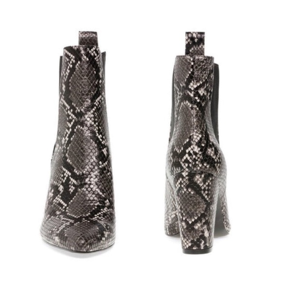 Steve Madden Subtle Grey Snake Print Heeled Boots Size 8 - Picture 12 of 12